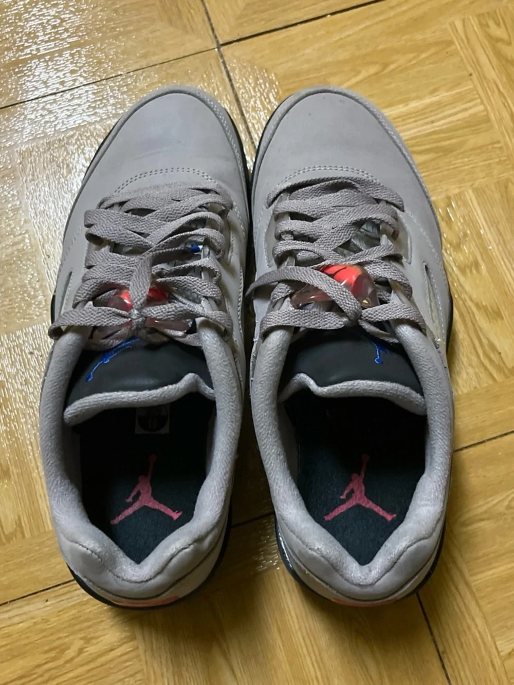 Jordan Men's Light Gray Low-Top Sneakers with Red Lace Locks